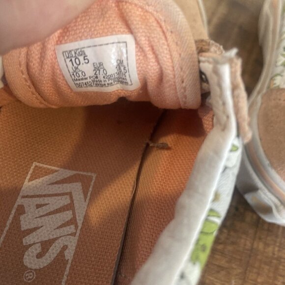 Vans Off the Wall Girls Unicorn Christmas Tree Skateboard Shoes 10.5 - Picture 11 of 13